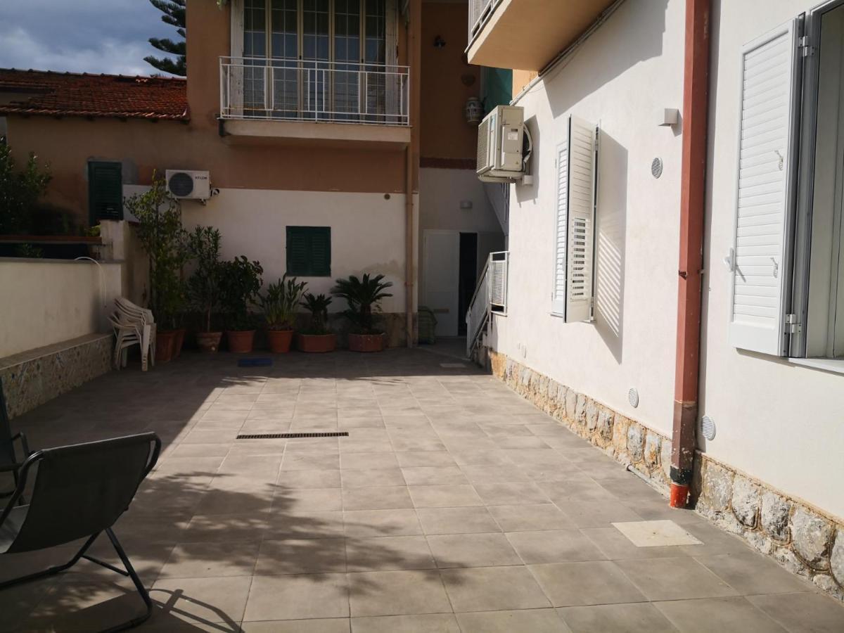 شقة Casa Viola Elegante E Sul Mare Di Mondello باليرمو المظهر الخارجي الصورة