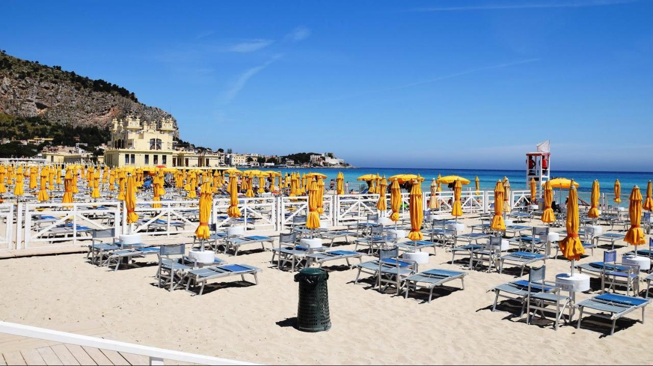شقة Casa Viola Elegante E Sul Mare Di Mondello باليرمو المظهر الخارجي الصورة